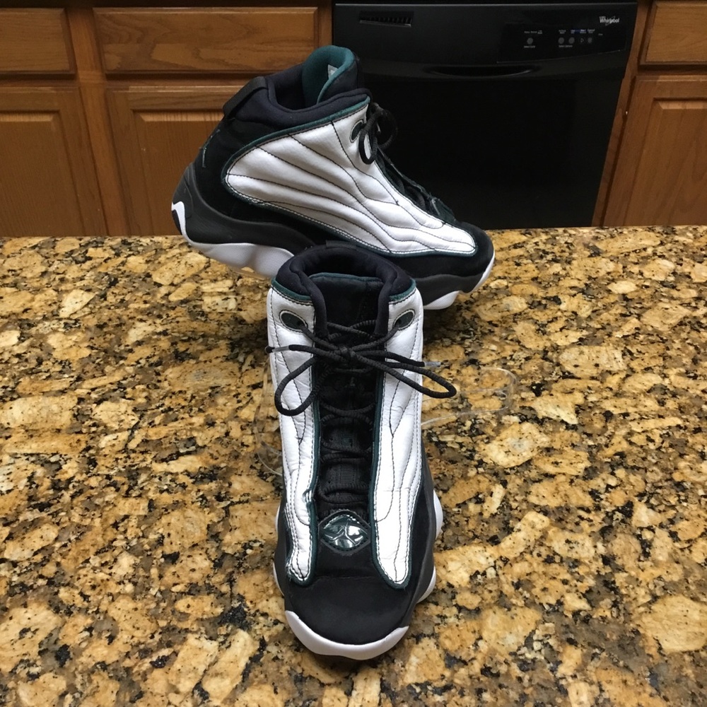 Jordan Pro Strong BG Boy Youth Size